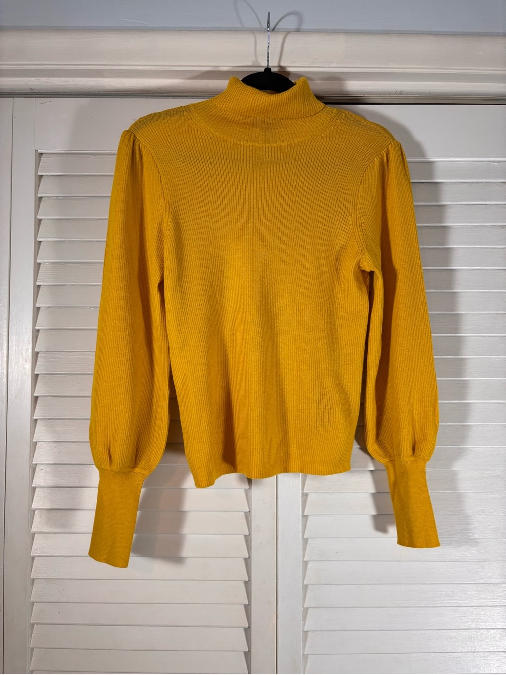 J. Crew 100% Merino Wool Ribbed Turtleneck Sweater Size Small Goldenrod Yellow